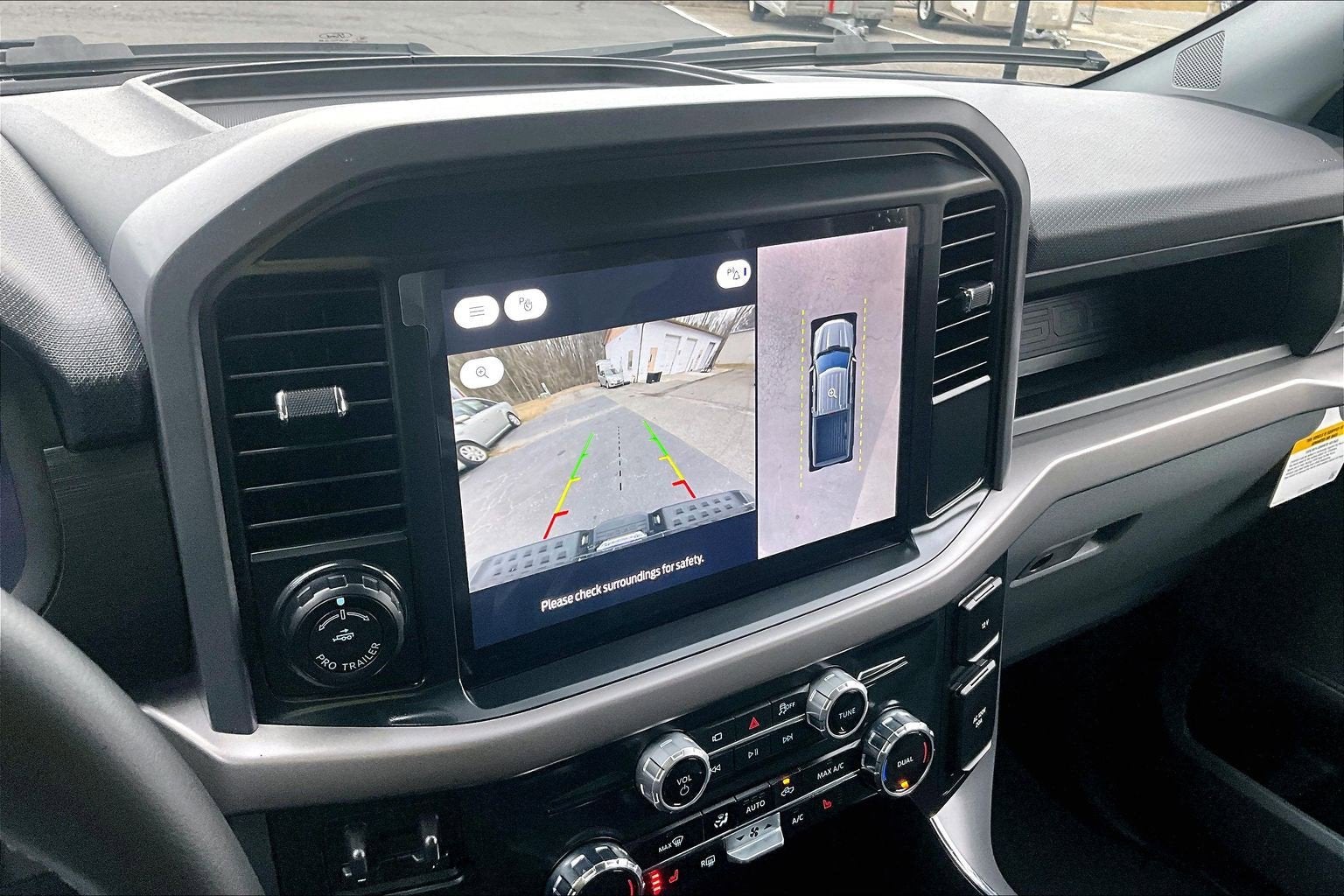 2025 Ford F-150 Lightning XLT PRO POWER