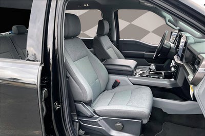 2025 Ford F-150 Lightning XLT PRO POWER