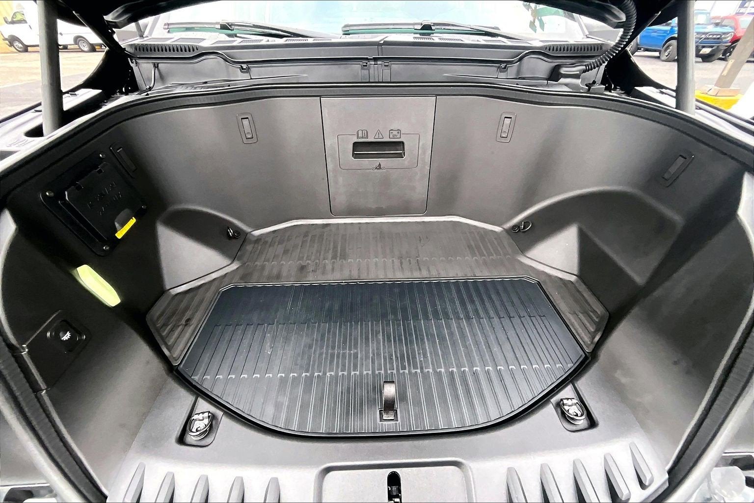 2025 Ford F-150 Lightning XLT PRO POWER