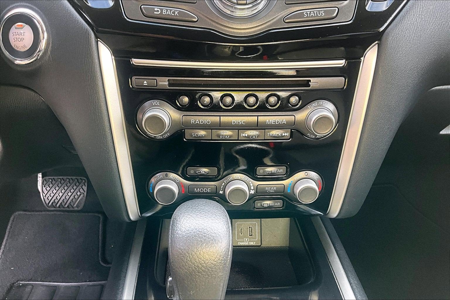 2020 Nissan Pathfinder S