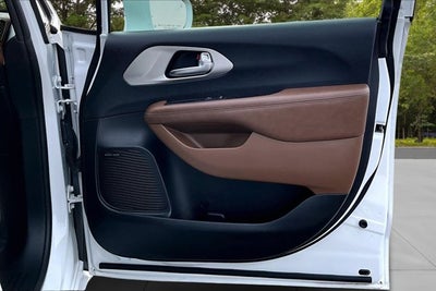 2021 Chrysler Pacifica Hybrid Limited