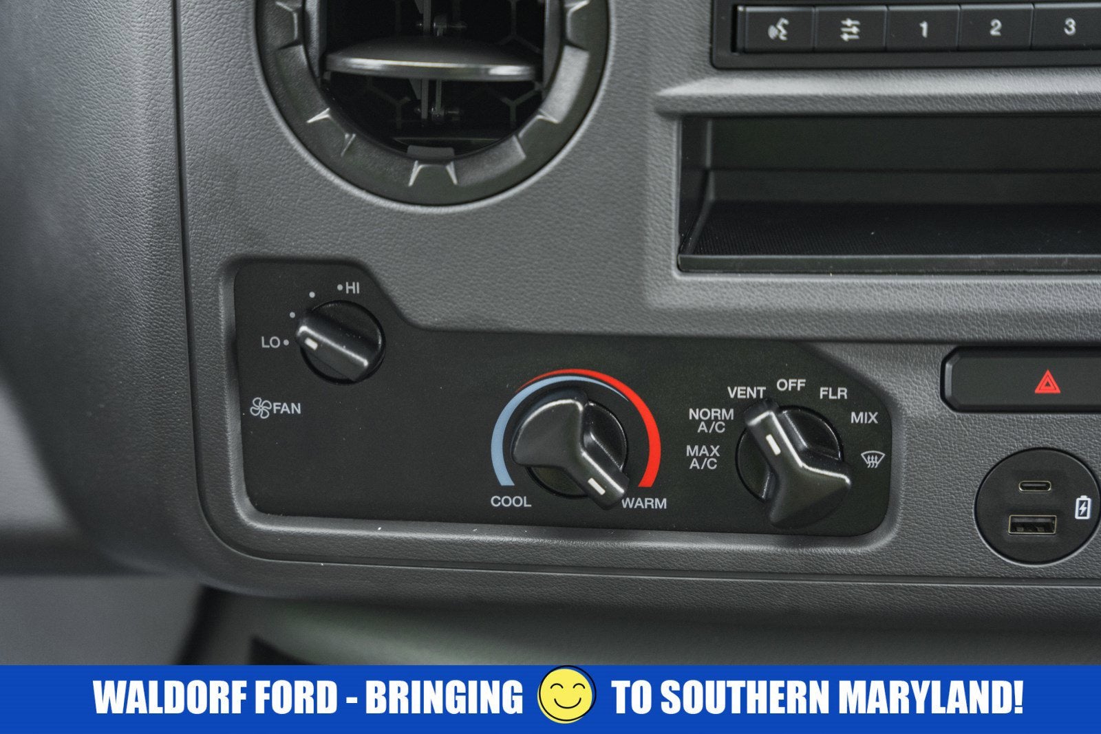 2024 Ford E-Series Cutaway Base DRW