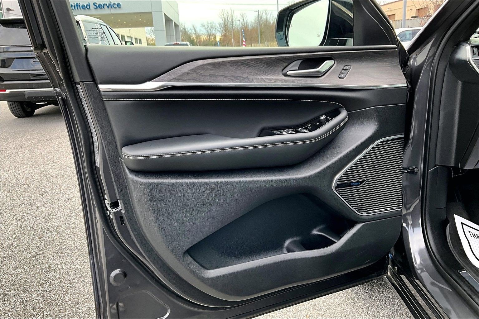 2023 Jeep Grand Cherokee 4xe Overland