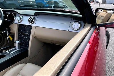 2006 Ford Mustang GT Deluxe