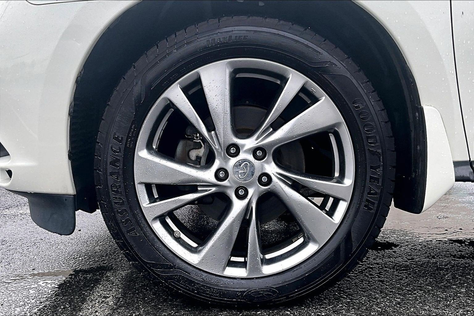 2015 INFINITI QX60 Base