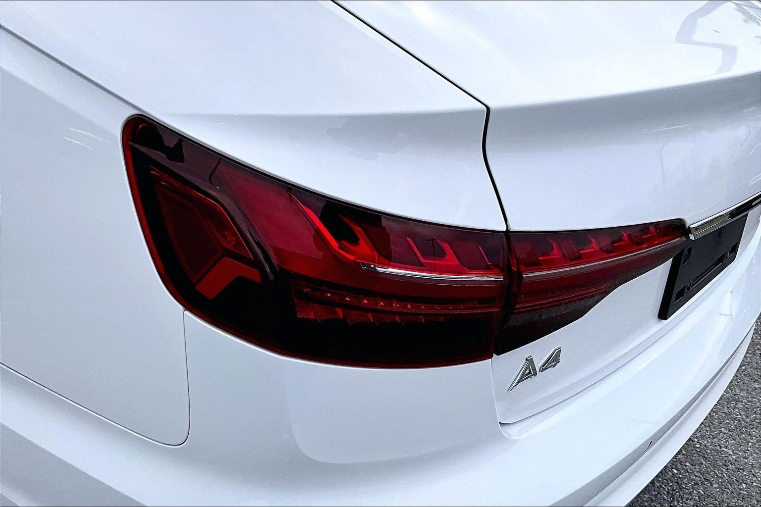 2023 Audi A4 Premium Plus 45 TFSI S line quattro S tronic